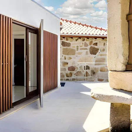 Charming House In With Terrace And Parking 度假居 *