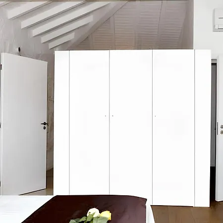 Дом отдыха Charming House In With Terrace And Parking Riba de Mouro