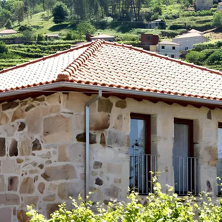 度假居 Charming House In With Terrace And Parking Riba de Mouro
