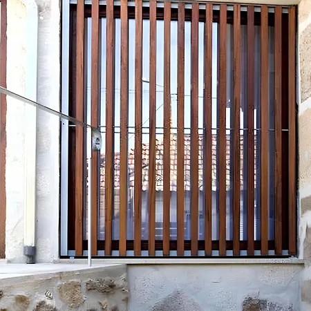 Charming House In With Terrace And Parking 度假居 *