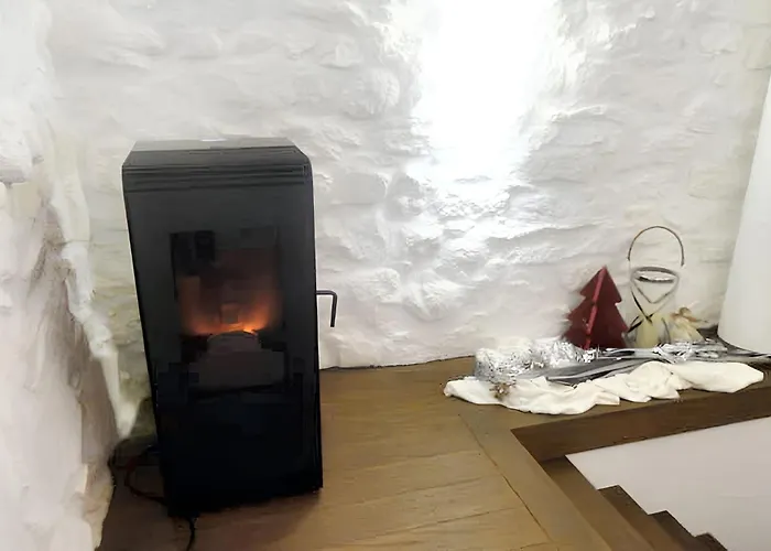 Сasa de vacaciones Charming House In With Terrace And Parking